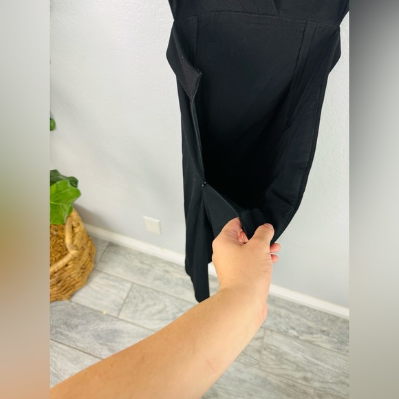 Black Halo Y2K Scott Open Side & Back Sheath Dress - Picture 5 of 6